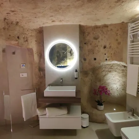 Il Nido Nella Roccia *